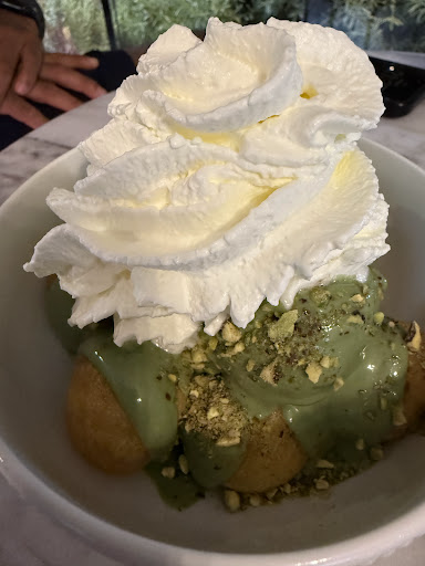 Demode Sweets - Loukoumades, Gelato, Waffles & Coffee · Φωτογραφίες 25