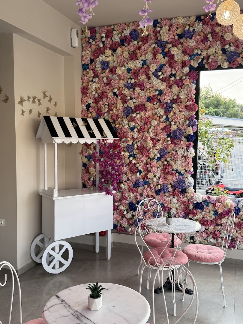 Demode Sweets - Loukoumades, Gelato, Waffles & Coffee · Φωτογραφίες 11