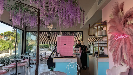 Demode Sweets - Loukoumades, Gelato, Waffles & Coffee · Φωτογραφίες 19