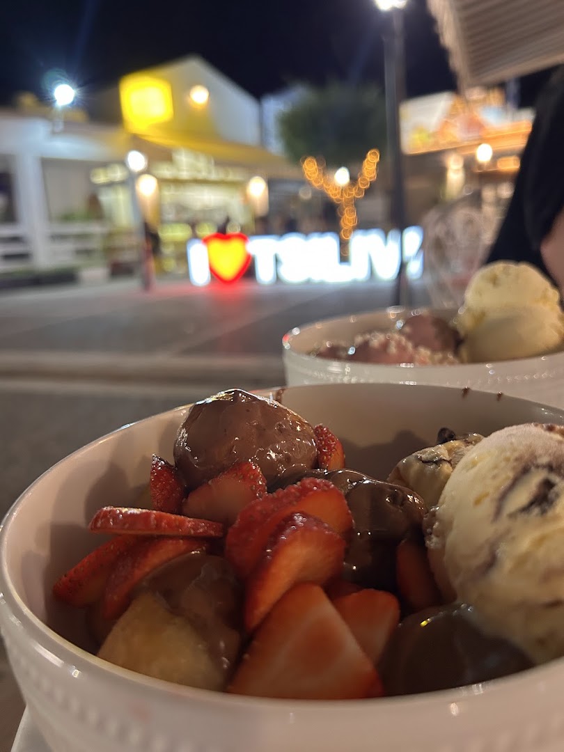 Demode Sweets - Loukoumades, Gelato, Waffles & Coffee · Φωτογραφίες 10